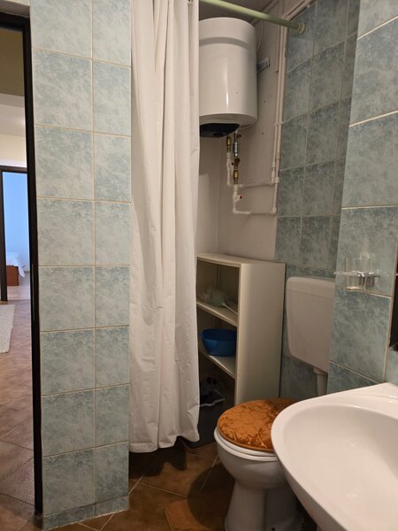 3 minute Metrou Piata Muncii, Decebal, 2 camere 67mp, 2 AC, Boiler